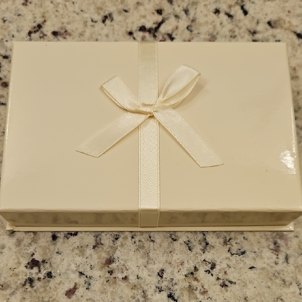 Elegant Cream Gift Box For A Necklace with Ribbon